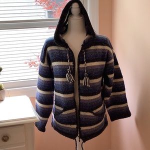 NATIVE AMERICAN HANDICRAFTS Heavyweight Zippered Sweater